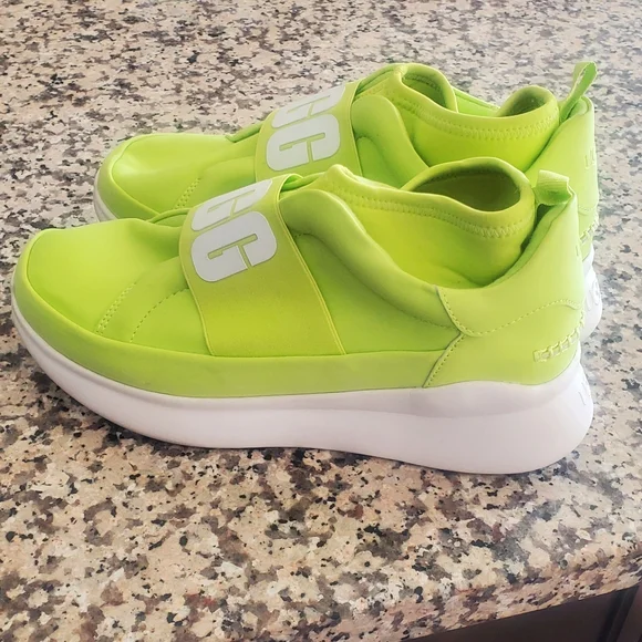 Women's UGG Neutra Chunky Platform Sneaker - Picture 4 of 5